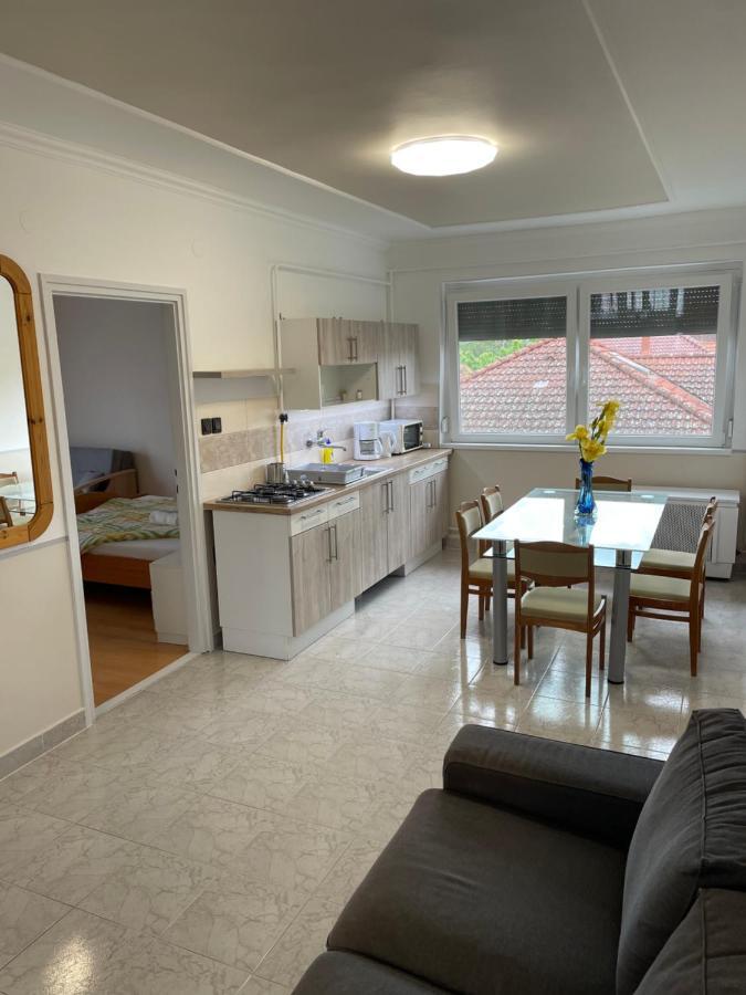 Pingvin Cukraszda Apartman Felso Szint Balatonmáriafürdő 외부 사진