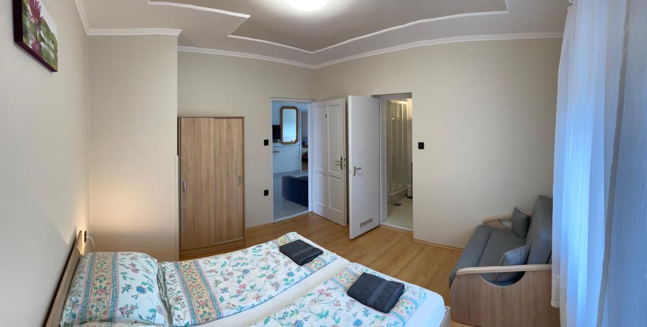 Pingvin Cukraszda Apartman Felso Szint Balatonmáriafürdő 외부 사진